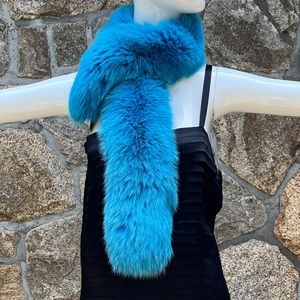 Vintage Elizabeth Gillett blue fox scarf w clips